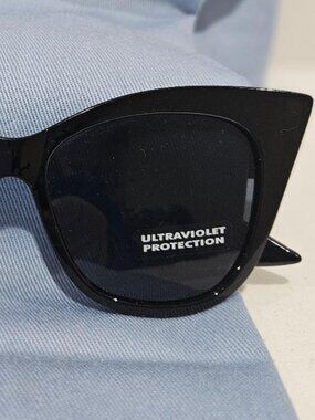 VINTAGE RETRO BLACK CAT EYE SUNGLASSES GOTH WHIMSIGOTH